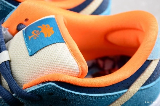 SB 504750-474 Dunk MIA Low Shop Nike Skate 0205